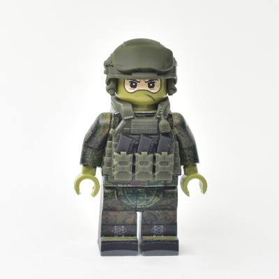 Тактический бронежилет (плитник) для лего фигурок LBT 6094 темно-зеленый с подсумками и черными магазинами. G Brick Design