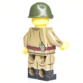Советский солдат (LEGO) в гимнастерке М 43 д. рядового состава. Подсумки д. винтовки Мосина