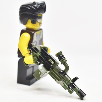 Пулемет M249 зеленый камуфляж.