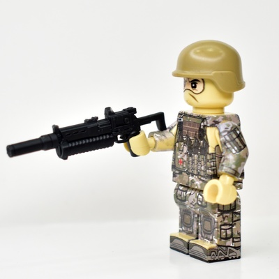 Пистолет пулемет с глушителем для фигурок лего, шнековый магазин.