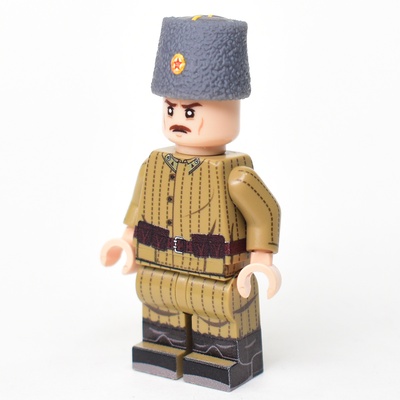 Папаха полковника, красный верх с кокардой обр 1956. для лего фигурок.