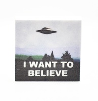 Tile, 2 x 2 с принтом "I want to believe" 