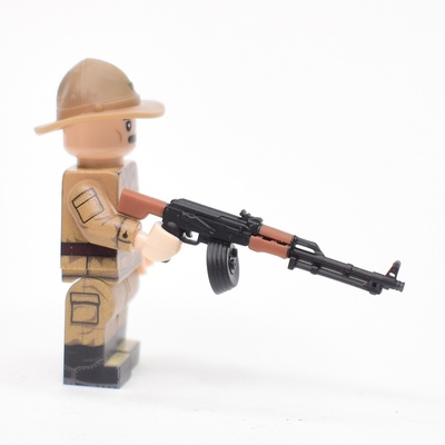 Советский пулемет обр. 1961 года, с барабанным магазином. из смолы двух цветов. Для фигурок лего